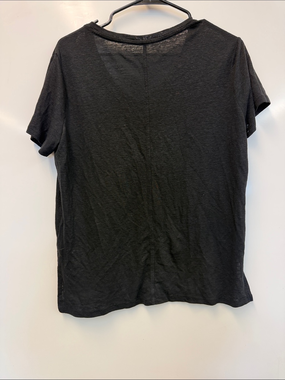 Old Navy Women’s Black V-Neck Short Sleeve Tee - Picture 5 of 5